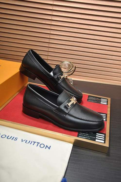 Picture of Louis Vuitton Shoes _SKULVsz38-45mnf031814146